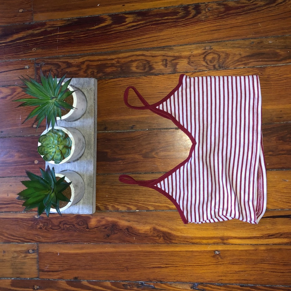 Crop top tank top